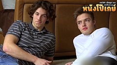 คลิปโป๊เกย์ gay sex 18+ กระแทกตูดเด็กให้ร้องลั้น พี่ชายสุดหล่อสักลาย เย็ดเถื่อน ซอยถี่น้องชายเจอเข้าไปครางลั้น