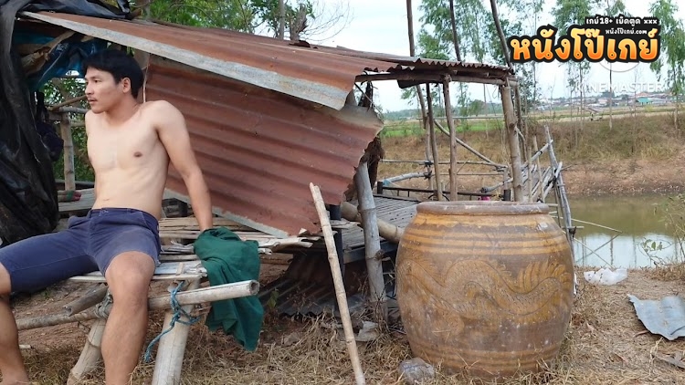 คลิปโป๊เกย์ พี่ซัน Sunntx onlyfans วันนี้เงี่ยนแถมเหงา ครึ่มอกครึ้มใจ นั่งแก้ผ้าชักว่าวช่วยตัวเองข้างเถียงนาแบบ Outdoor เด็ดมาก