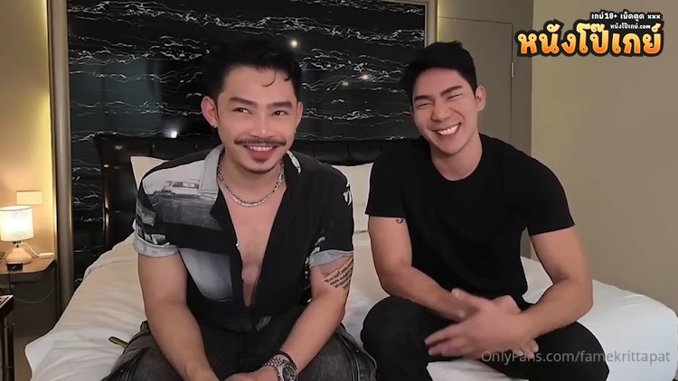 คลิปโป๊เกย์ หนุ่มเฟรม กฤตพัศ famekrittapat Onlyfans นัดเย็ดคู่ขาเกย์เจ้าประจำที่ม่านรูด หล่อทั้งคู่ นัวกันเสียวๆจนควยแข็ง แล้วจัดหนักประตูหลังเสียวมันส์ๆ 18+